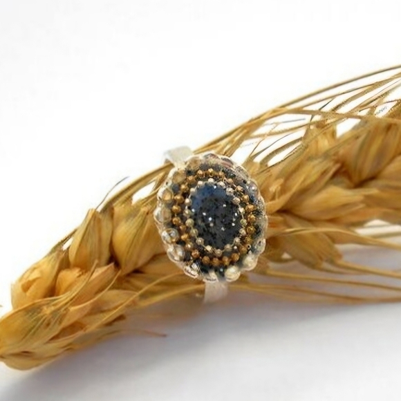 Jewelry - Unique Silver & Resin Ring